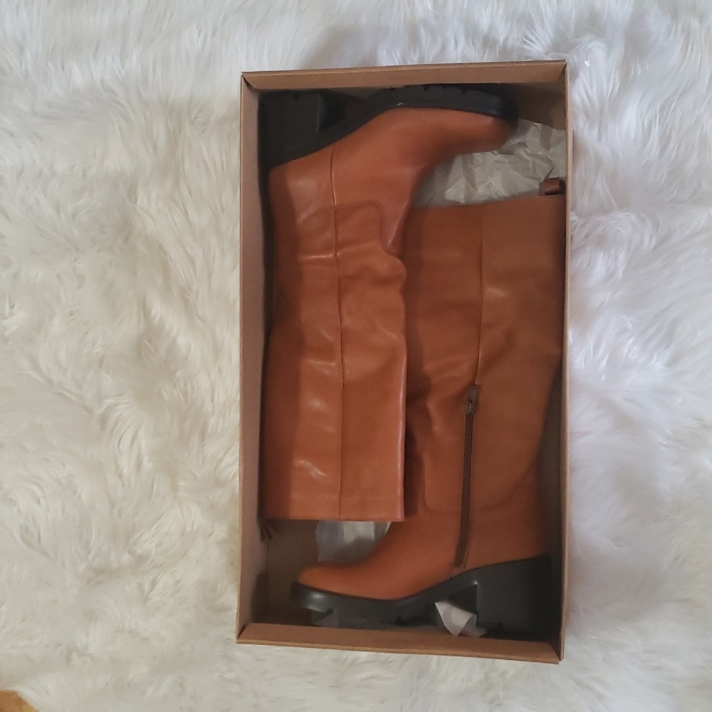 BNIB Steve Madden Gyrate Cognac Boots - Picture 2 of 8